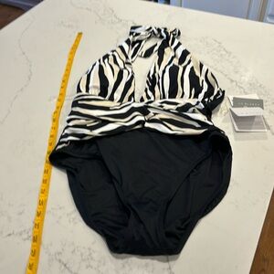 Women’s size 14 tummy control swimsuit